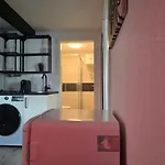 Stylish Top-floor Apt. 1 - Apolonialiving *