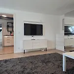Apartment Stylish Top-floor Apt. 1 - Apolonialiving Karlsruhe