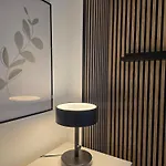 Stylish Top-floor Apt. 1 - Apolonialiving Apartment