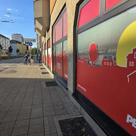 아파트 Stylish Top-floor Hideaway For Two In Karlsruhe-muehlburg - Apolonialiving - Apt1