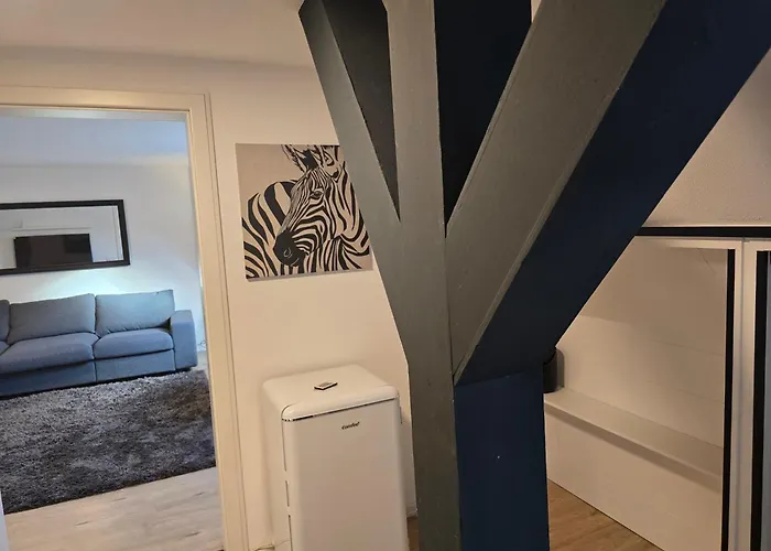 Stylish Top-floor Hideaway For Two In Karlsruhe-muehlburg - Apolonialiving - Apt1 * Karlsruhe